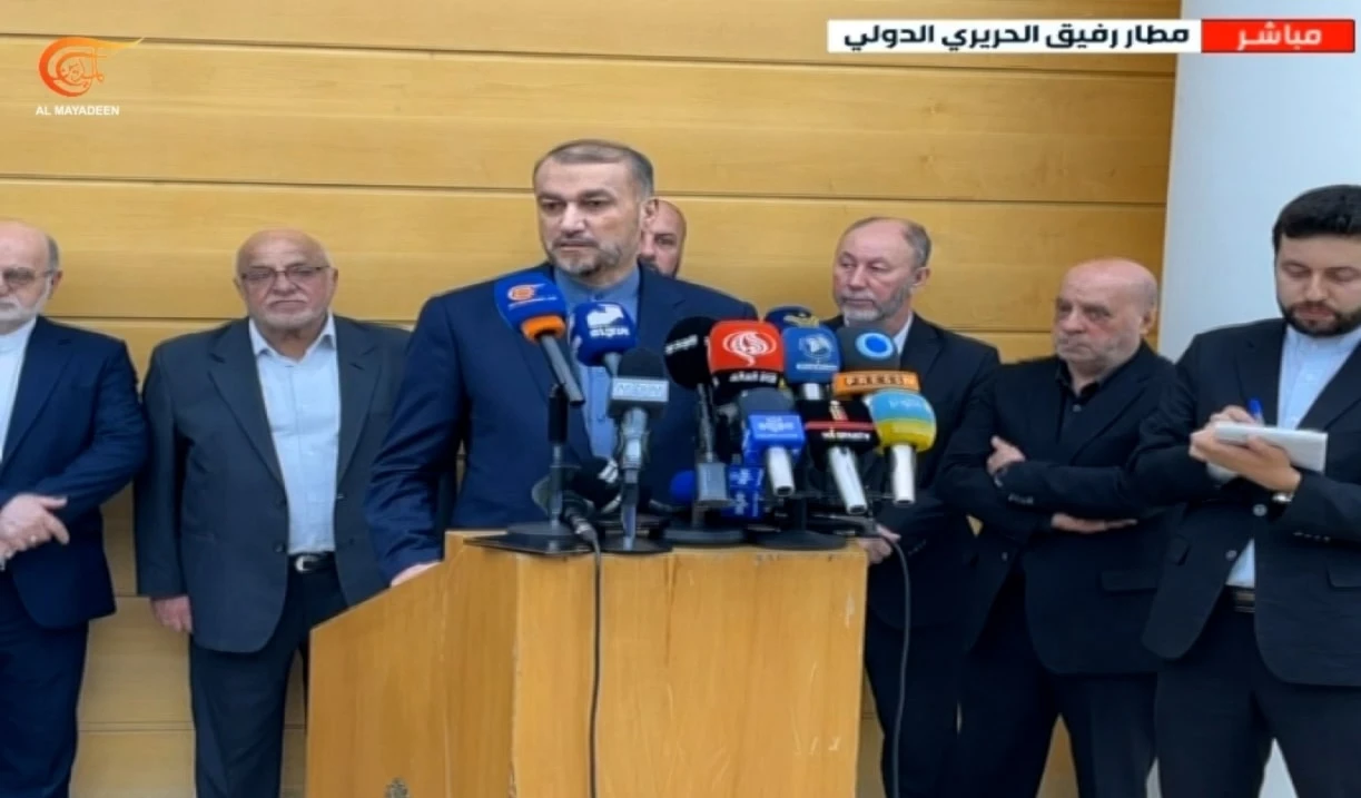 Al centro el canciller iraní Hossein Amir Abdullahian.