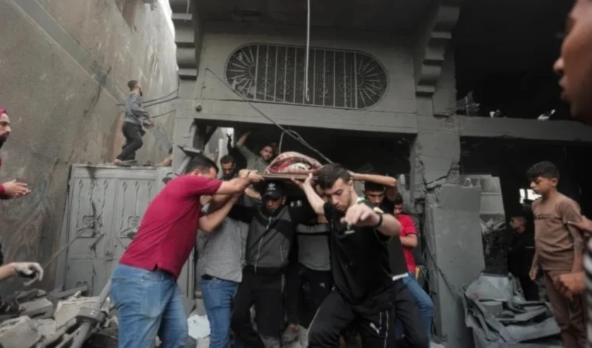 Cifra de mártires palestinos por la agresión a Gaza supera los 15 mil