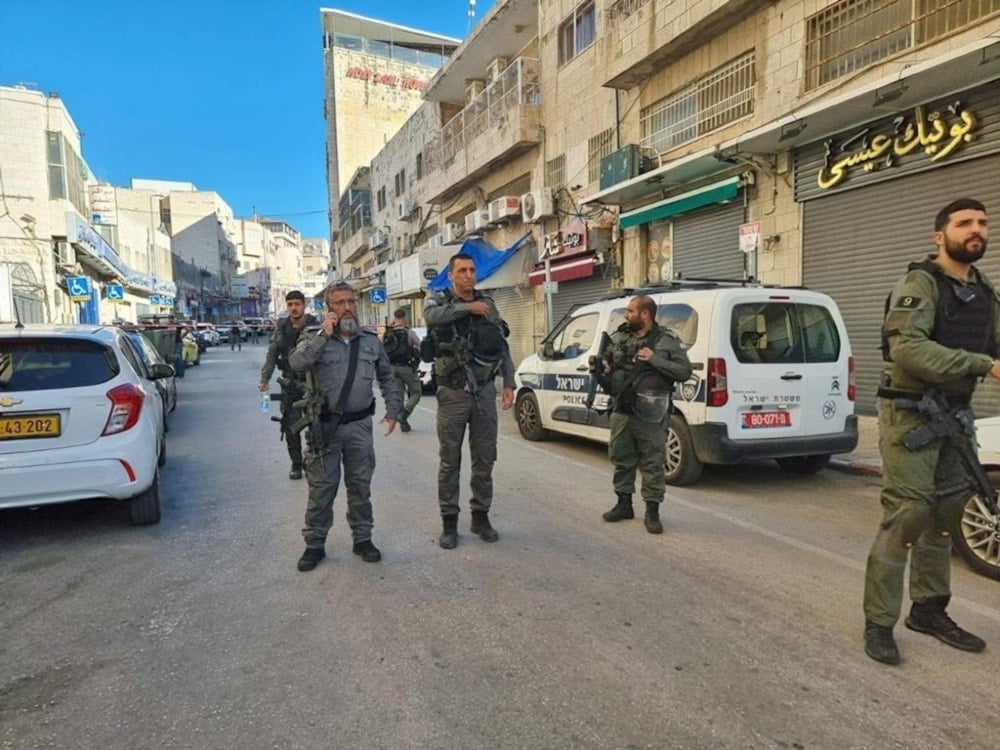 En doble acción en Jerusalén ocupada hirieron dos soldados de 