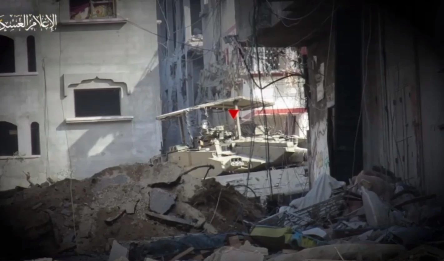 Tanque Merkaba destruido.