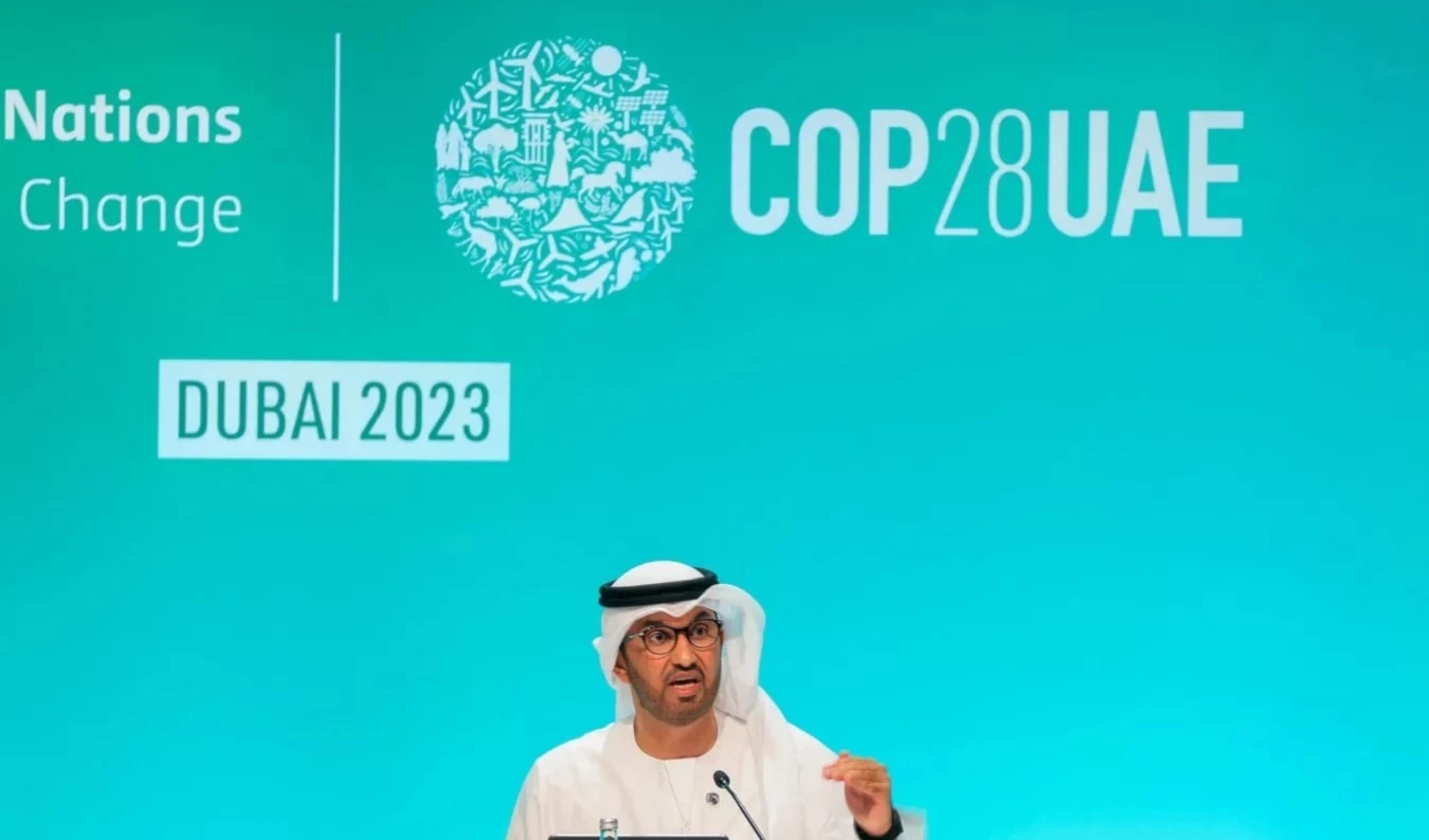 COP28 establece metas para el fin de los combustibles fósiles. Foto: AFP.