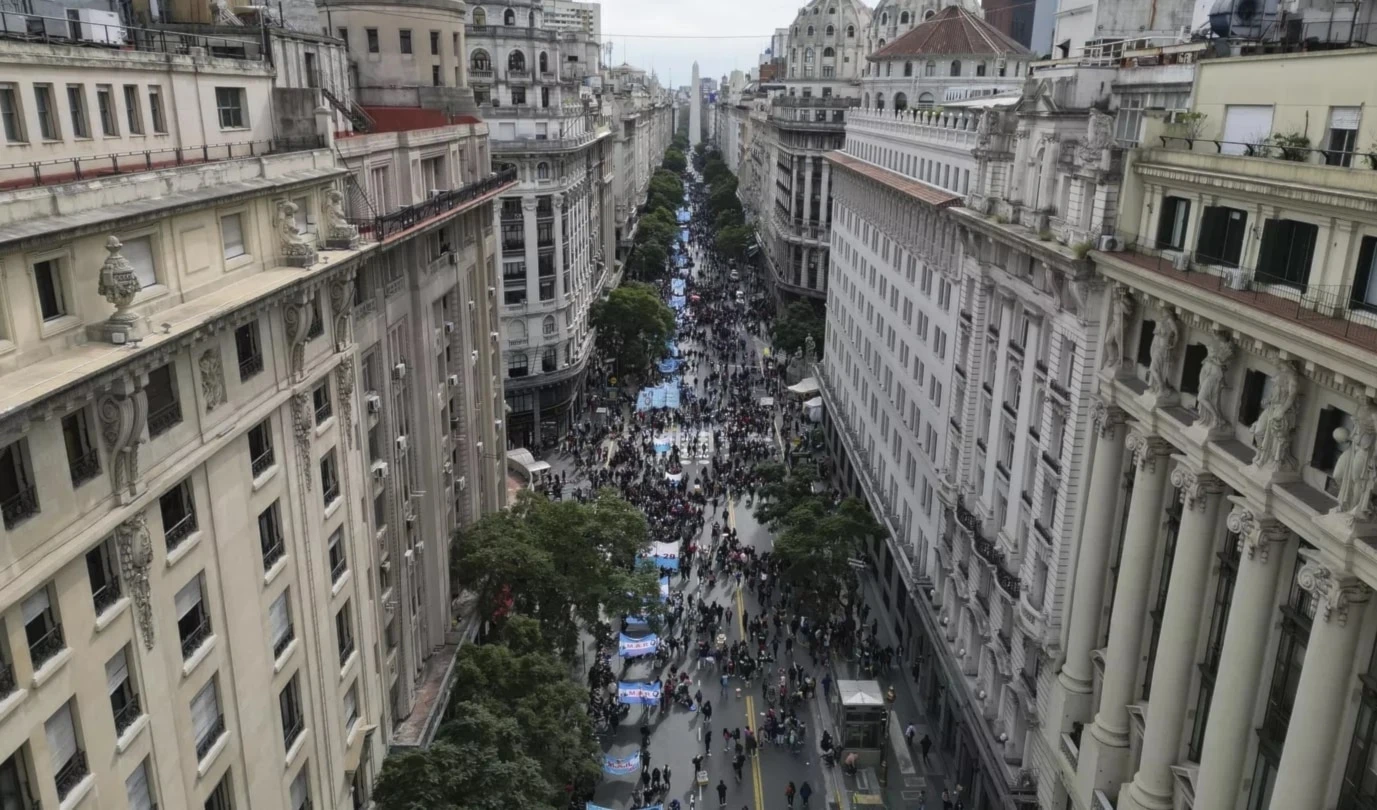 Capital de Argentina descarta aplicar protocolo de Milei. Foto: AP.