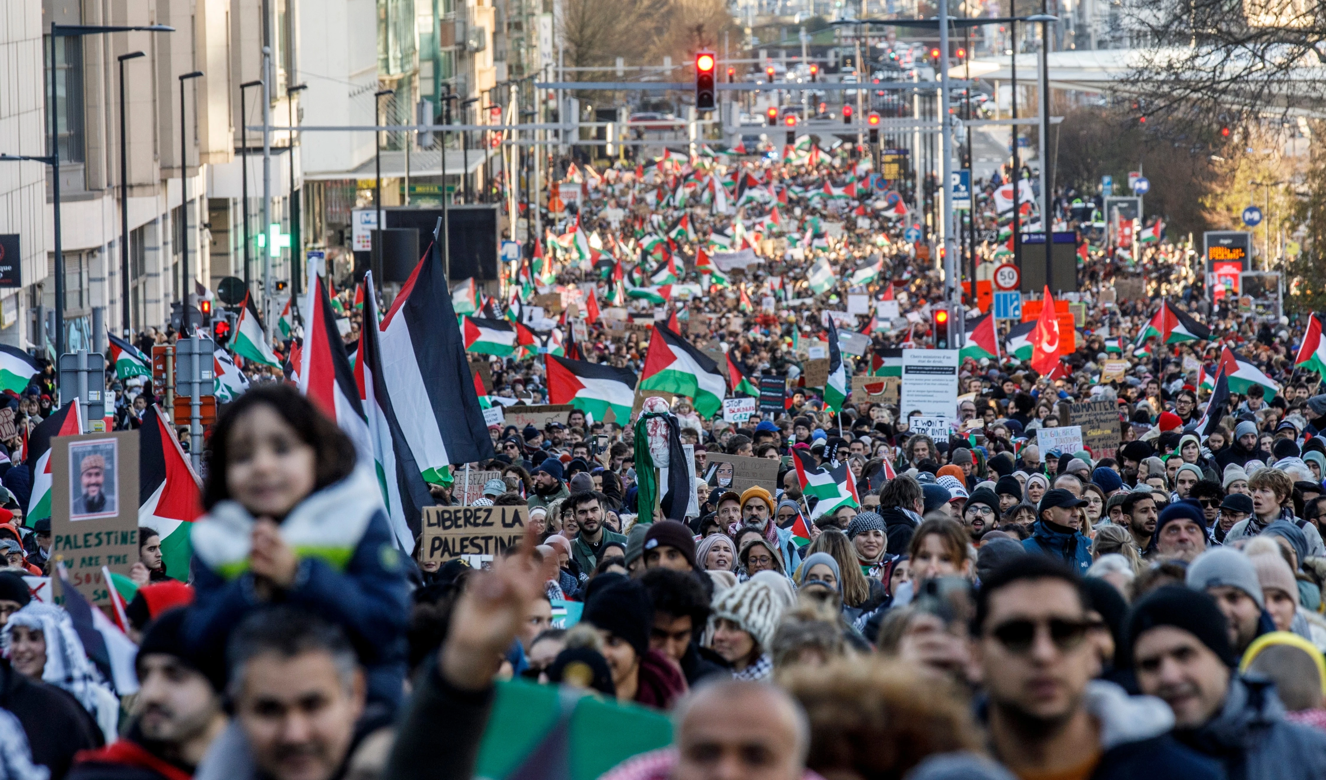 Marchan en países de Occidente en solidaridad con Palestina. Foto: Belga News Agency.