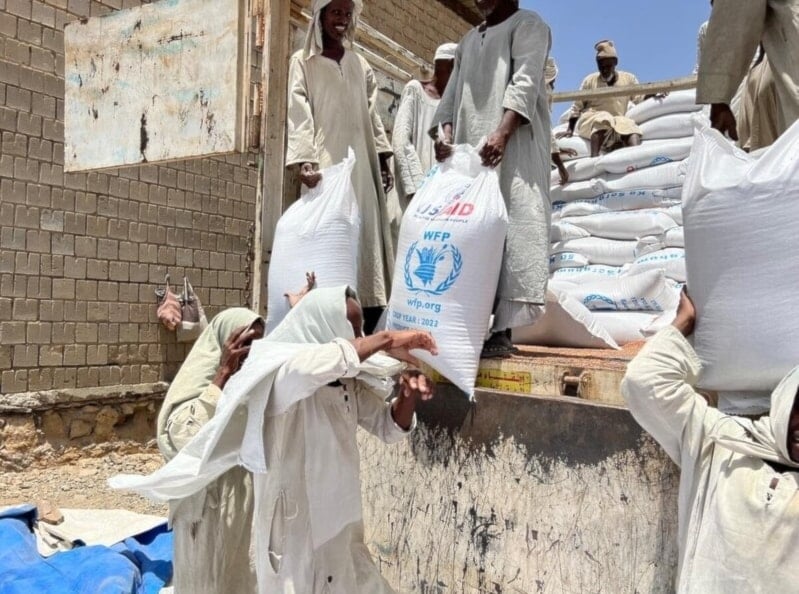 El Programa Mundial de Alimentos suspendió la ayuda a unas 800 mil personas en Sudán.