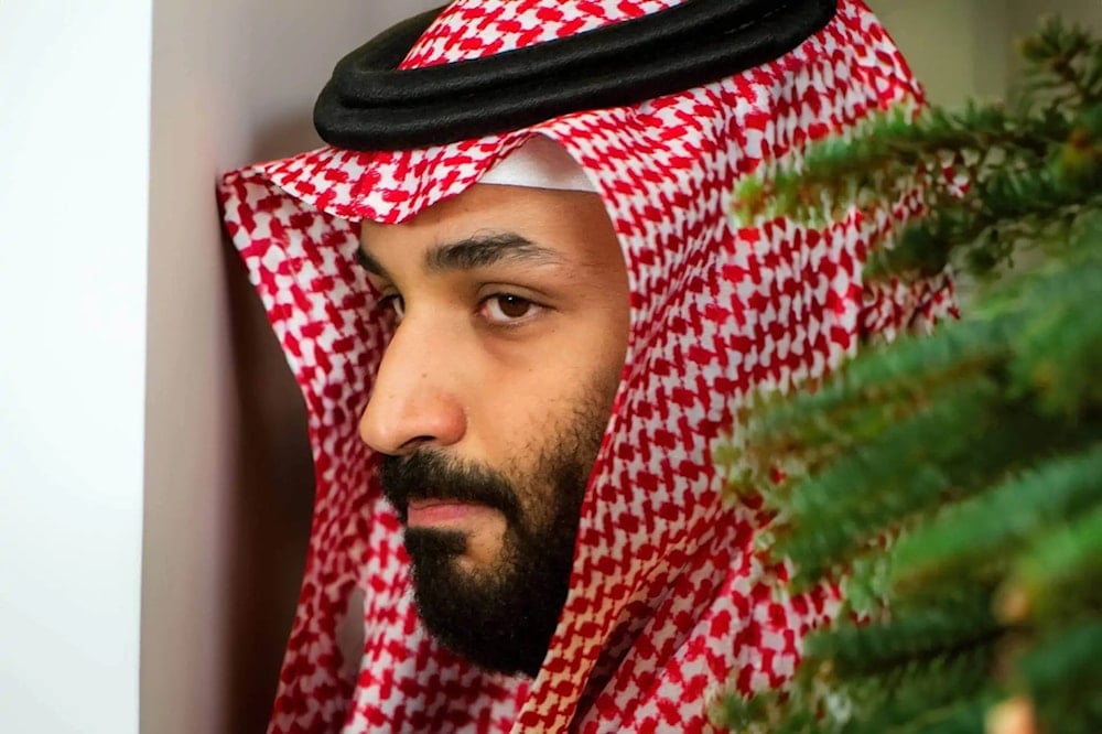 El príncipe heredero saudita Mohammed bin Salman, aún considera la opinión pública al tomar decisiones, afirma The Washington Post. 