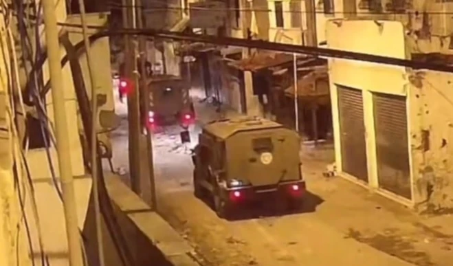 Los vehículos israelíes irrumpieron en campamentos de Cisjordania.