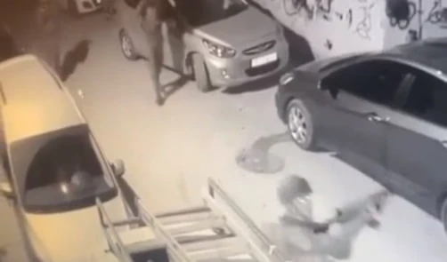 Las fuerzas israelíes llevaron a cabo redadas extensas en las viviendas de varios campamentos de Cisjordania. Las fuerzas israelíes llevaron a cabo redadas extensas en las viviendas de varios campamentos de Cisjordania.