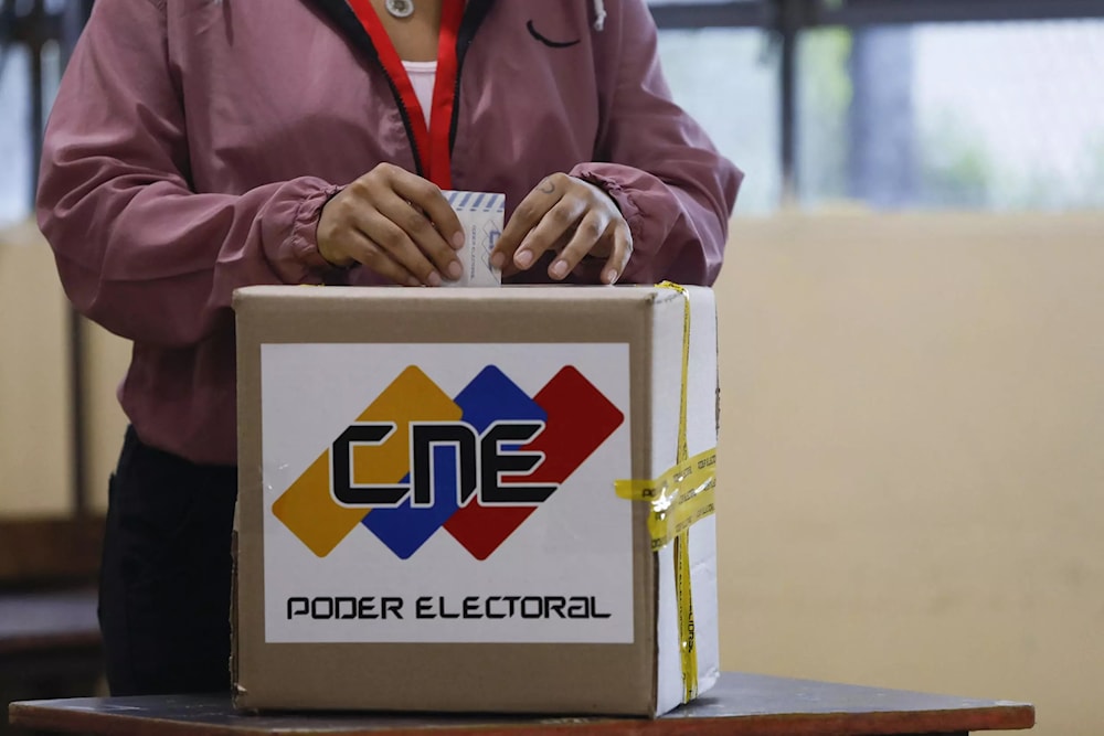 Venezuela extiende jornada electoral del referendo consultivo. Foto: AFP.