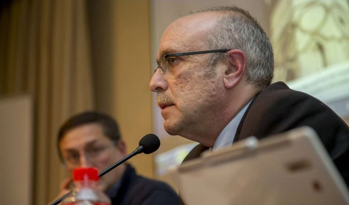 Pablo Sapag, profesor e investigador de la Universidad Complutense de Madrid y excorresponsal de guerra. Pablo Sapag, profesor e investigador de la Universidad Complutense de Madrid y excorresponsal de guerra.