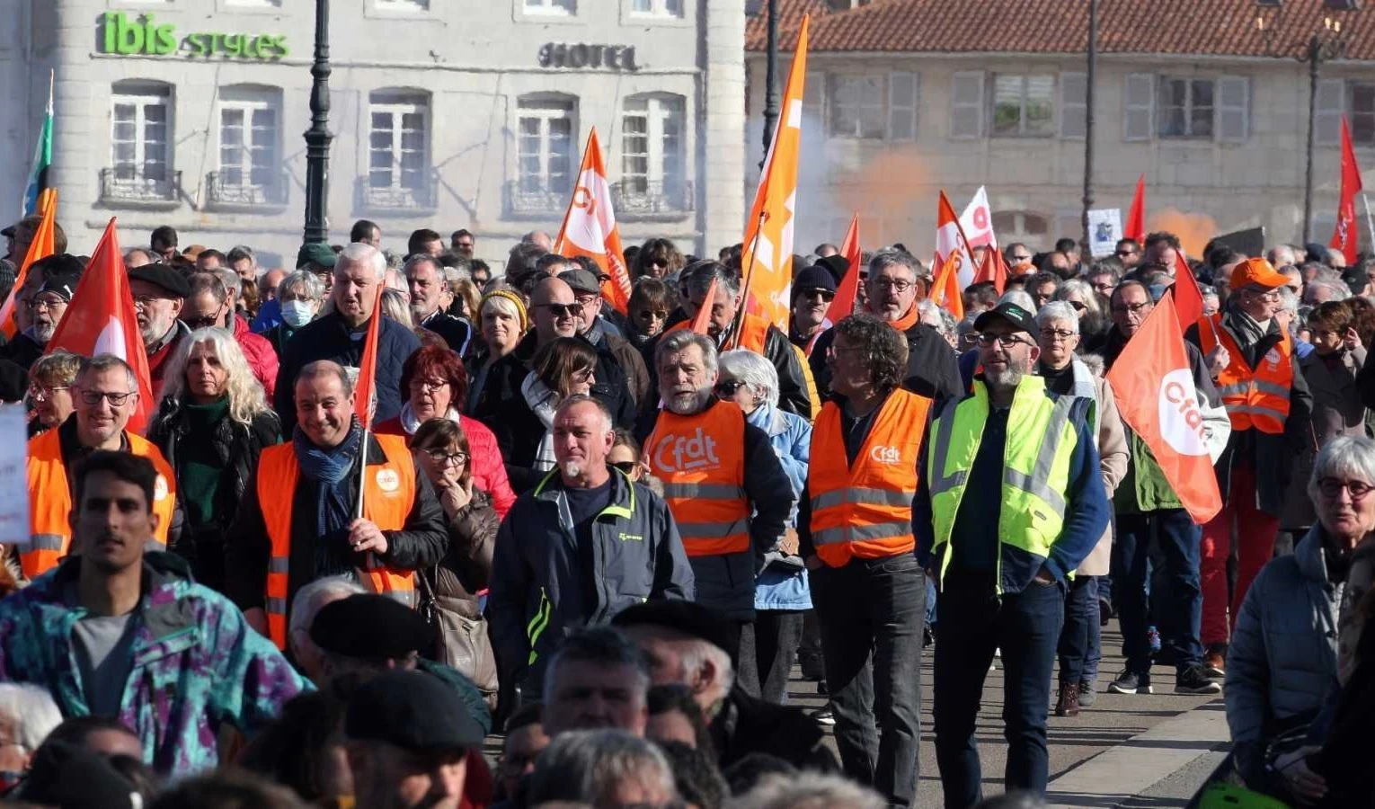 La marcha central tuvo lugar esta vez en la pequeña ciudad de Albi, al sur de Francia.