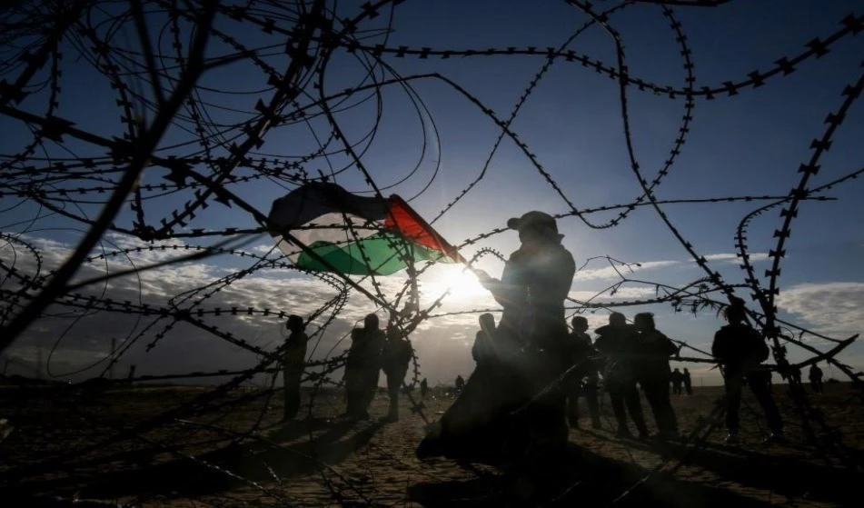 Las balas de goma y los gases lacrimógenos dejaron un palestino herido y otro asfixiado.