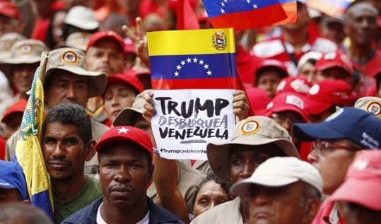 William Castillo: Las sanciones van donde causen más dolor