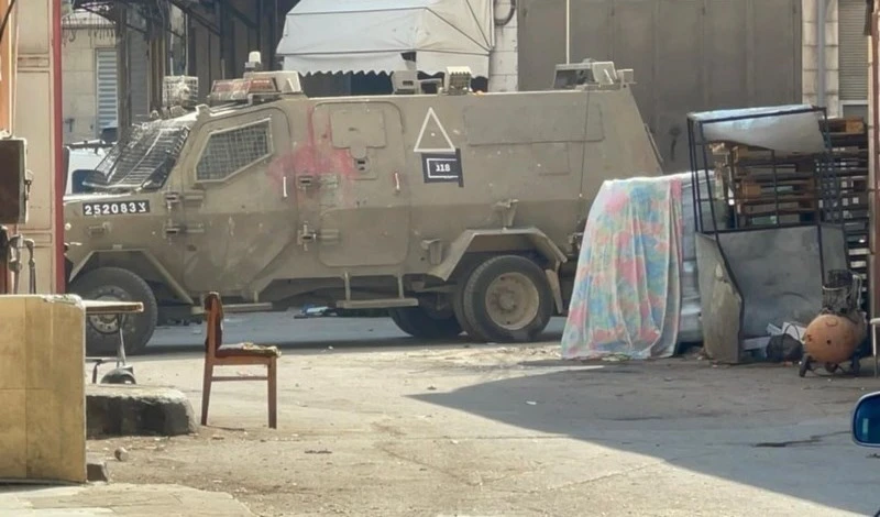 Fuerzas israelíes asaltan la ciudad de Nablus. Fuerzas israelíes asaltan la ciudad de Nablus.