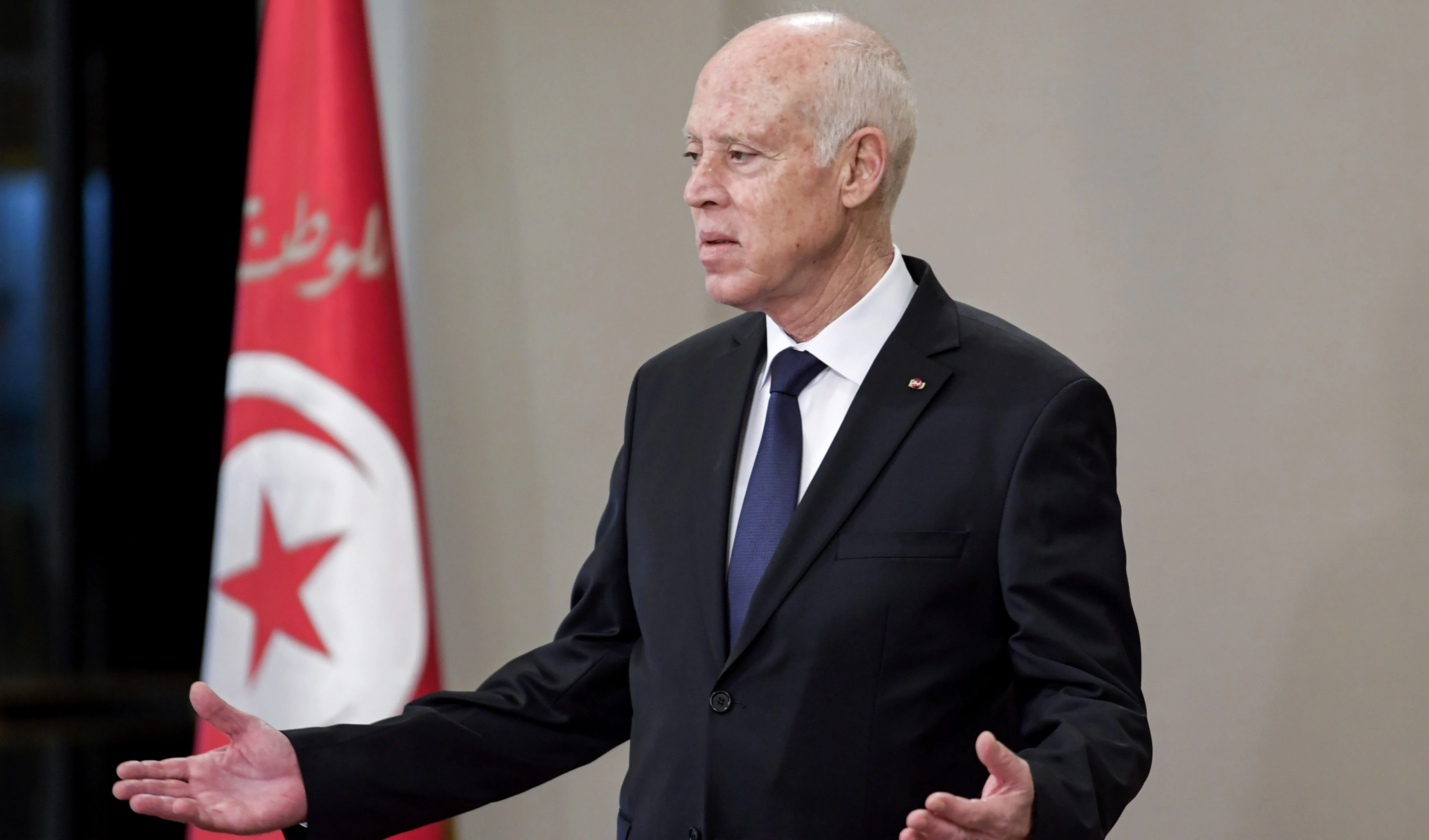 Kais Saied, presidente de Túnez, pide medidas para detener la inmigración ilegal que afecta al país. Foto: Al Mayadeenm