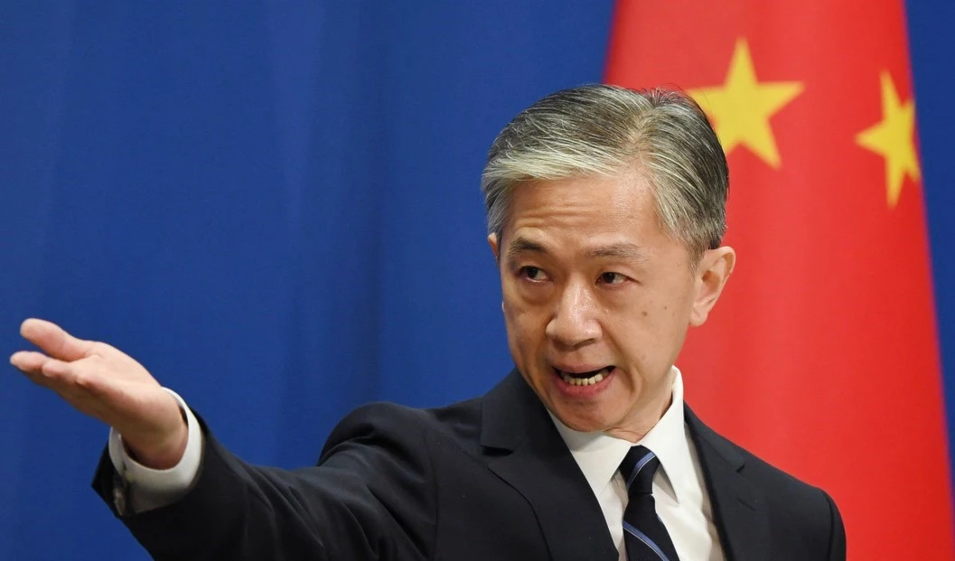 El portavoz de la cancillería china pidió a Occidente no avivar el fuego del conflicto en Ucrania, ni repetir la idea de varios líderes sobre un conflicto similar con Taiwán.