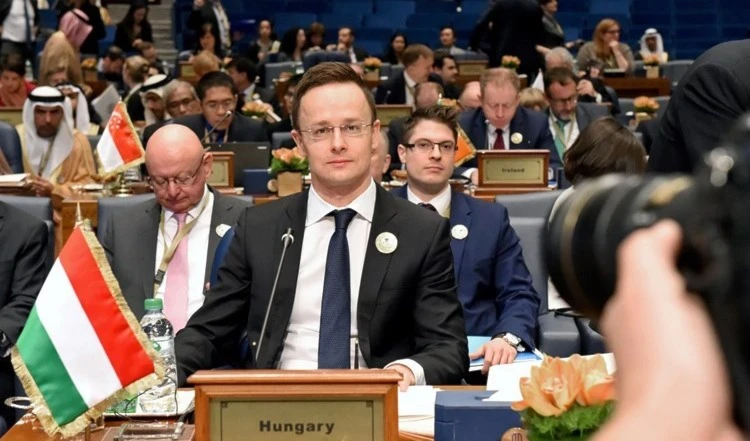 El canciller húngaro, Peter Siarto.