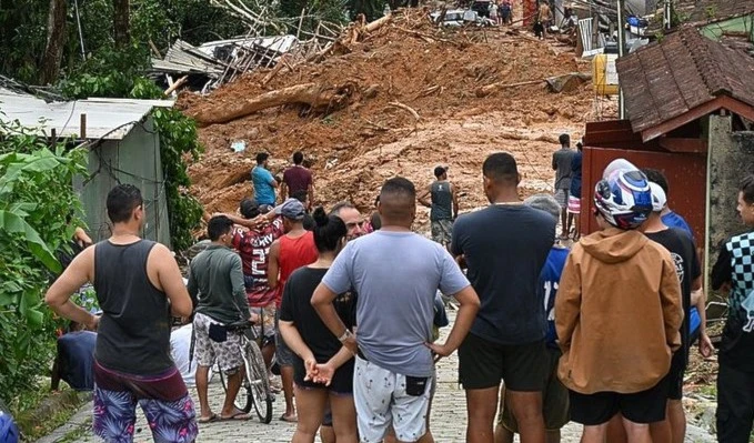 Aumenta a 50 cifra de muertos por lluvias en Sao Paulo, Brasil