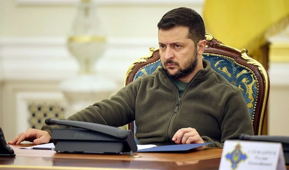 Zelenski destituye al comandante de las fuerzas de Kiev en Donbass