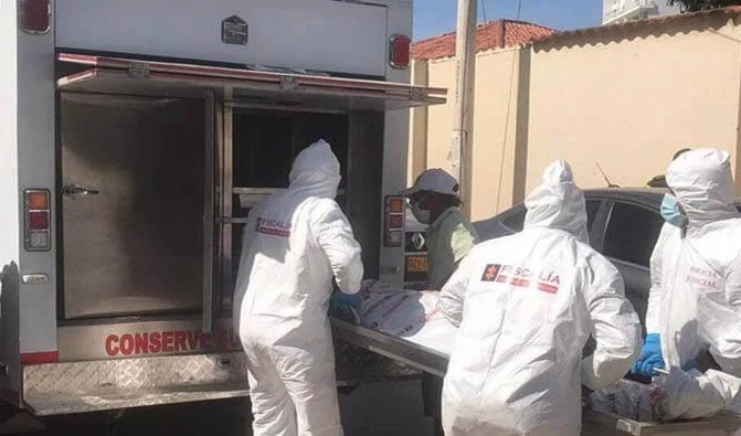 Funcionarios de la Fiscalía asisten al sitio de la masacre en una zona rural de Boyacá donde fallecieron tres personas. Foto: El Tiempo.com