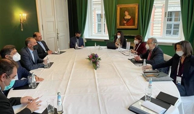 Encuentro entre el canciller de Irán y el secretario general de la ONU en Ginebra.