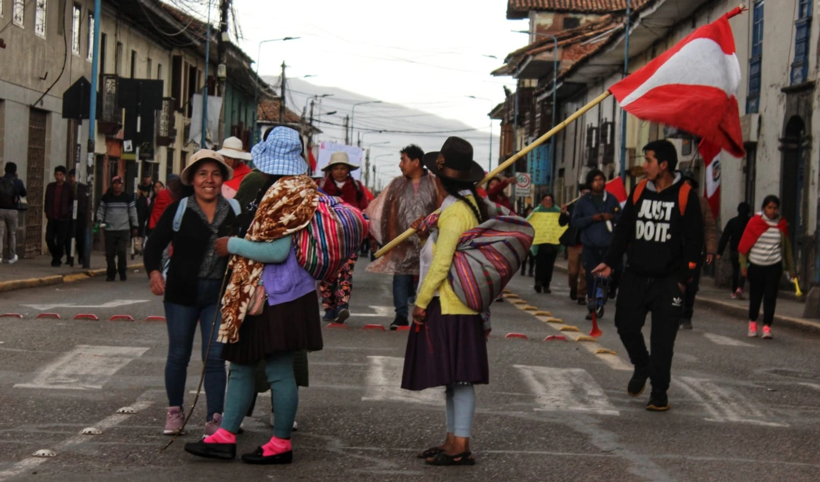 Continúan las movilizaciones contra el Gobierno de Perú Continúan las movilizaciones contra el Gobierno de Perú