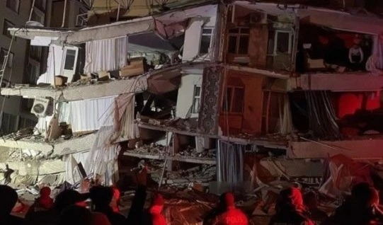 Decretan siete días de duelo en Turquía por muertes en terremoto