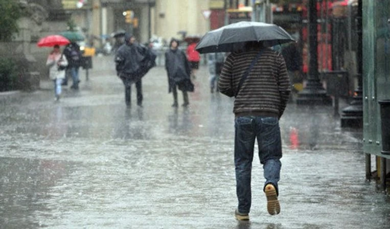 Aumentan a 40 muertos por lluvias en pueblo de Perú