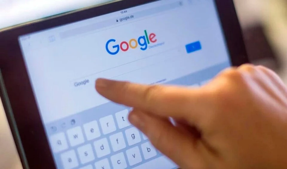 Google lanza el rival de ChatGPT