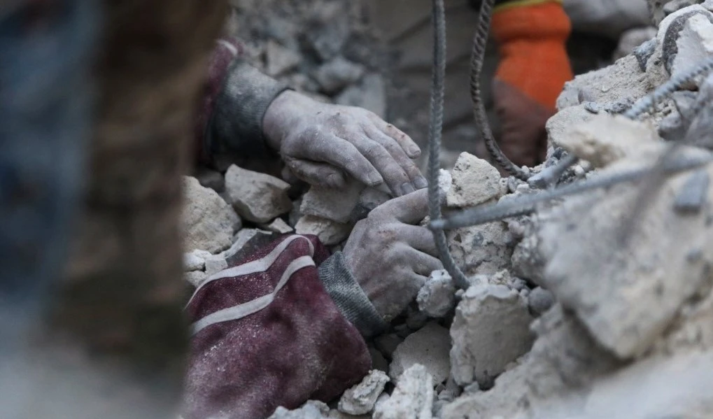 Solo en Siria los fallecidos ascienden a tres mil 300. Solo en Siria los fallecidos ascienden a tres mil 300.