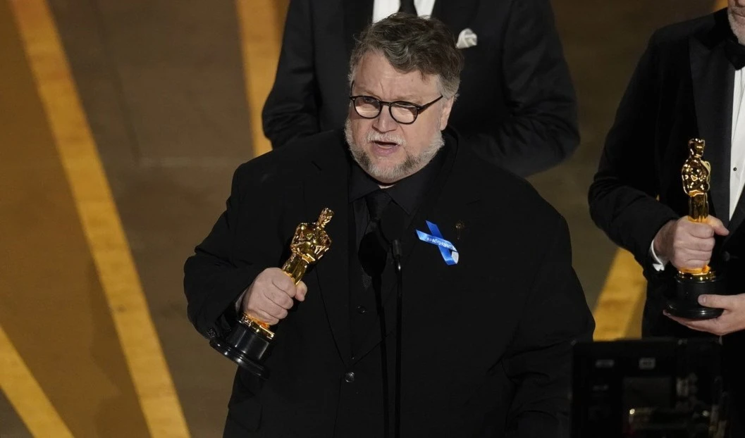Presidente de México felicita a Del Toro por Oscar con Pinocho. Foto: AP.