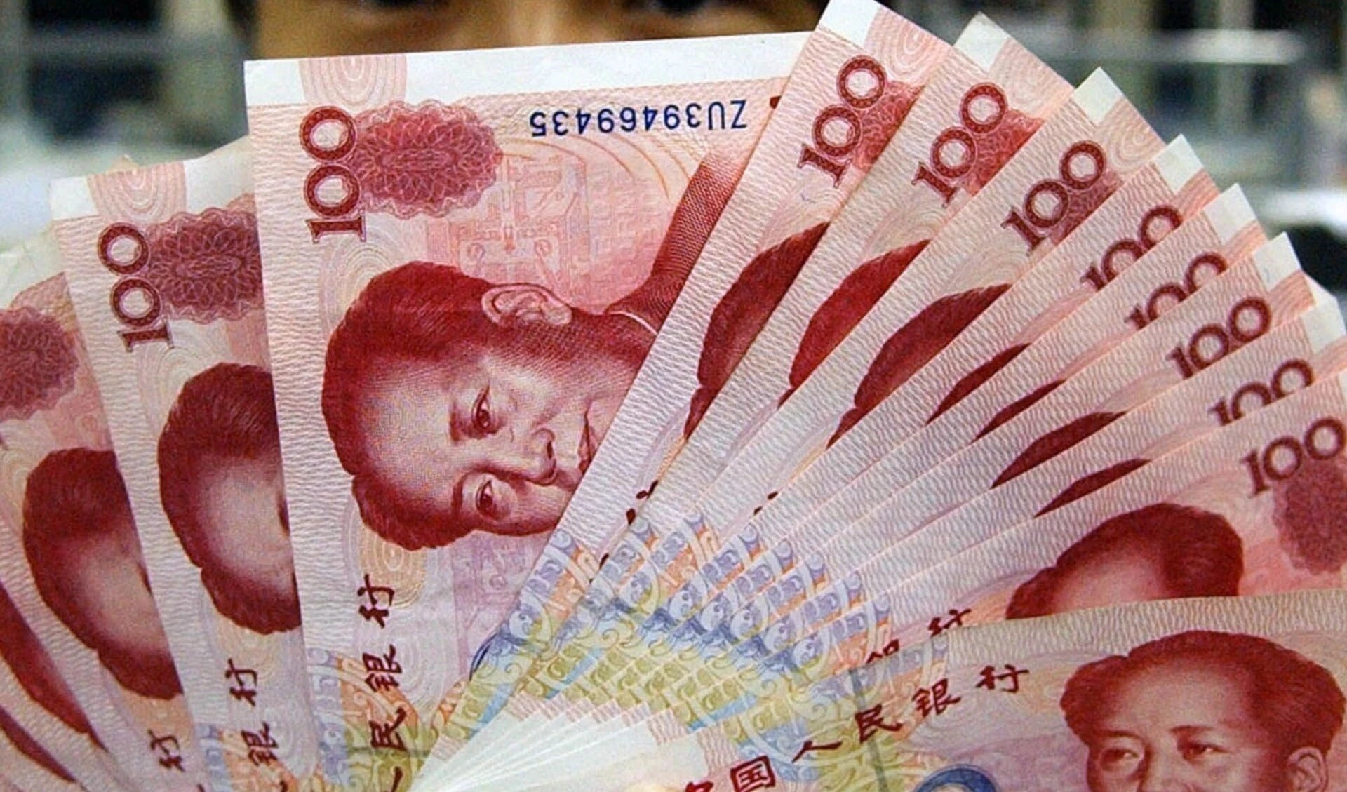 Los canjes en monedas nacionales para el comercio mutuo aumentan junto con estructuras financieras y bancarias en los mercados de China y Rusia.