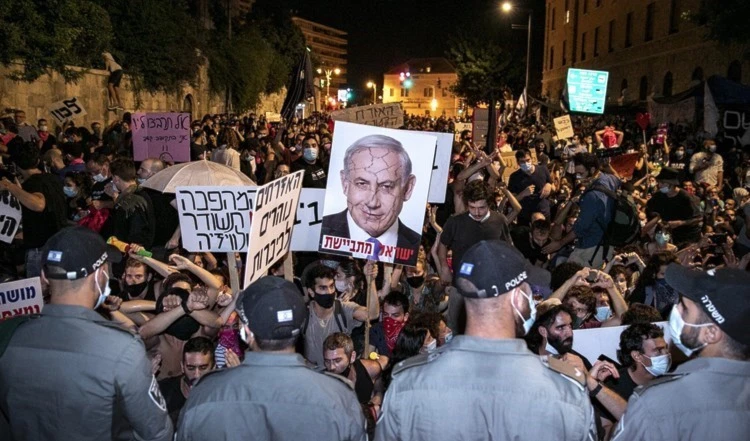 Continúan las manifestaciones en los territorios ocupados contra el gobierno de Netanyahu. Continúan las manifestaciones en los territorios ocupados contra el gobierno de Netanyahu.