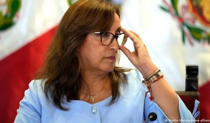Dina Boluarte será interrogada hoy por la fiscalía peruana