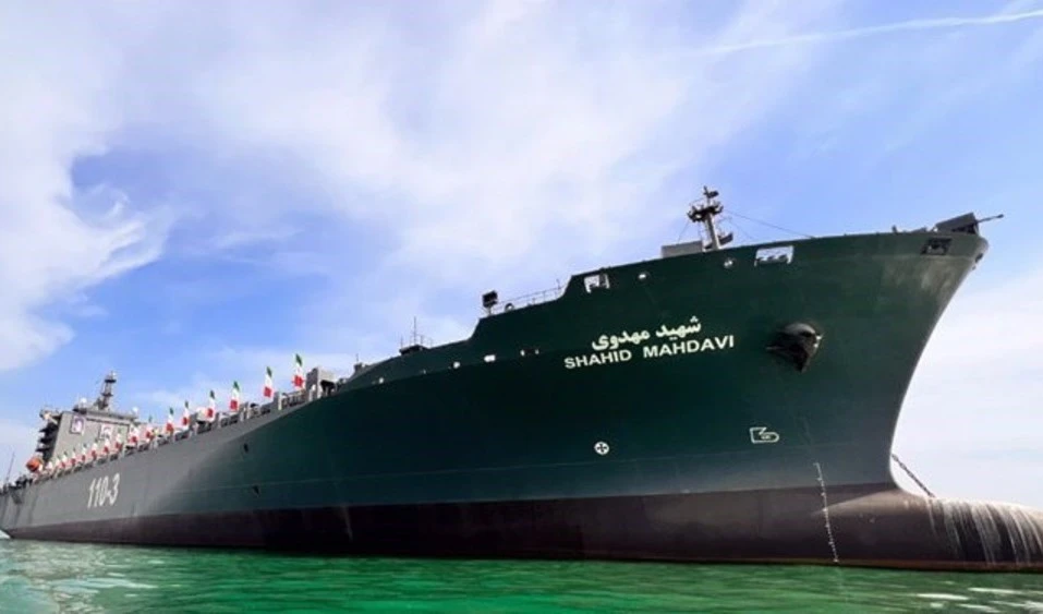 El buque de guerra Shahid Mahdavi.