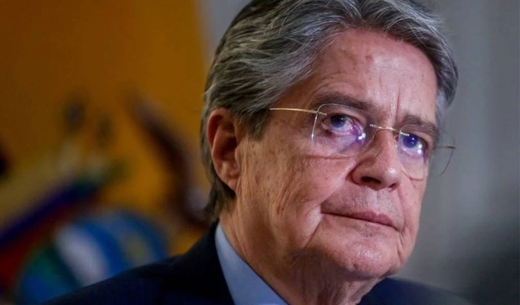 Piden nuevas pruebas en juicio político contra presidente de Ecuador