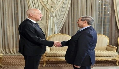 El presidente de Túnez, Kais Saied, recibió al ministro sirio de Asuntos Exteriores sirio, Faisal Al-Miqdad. El presidente de Túnez, Kais Saied, recibió al ministro sirio de Asuntos Exteriores sirio, Faisal Al-Miqdad.