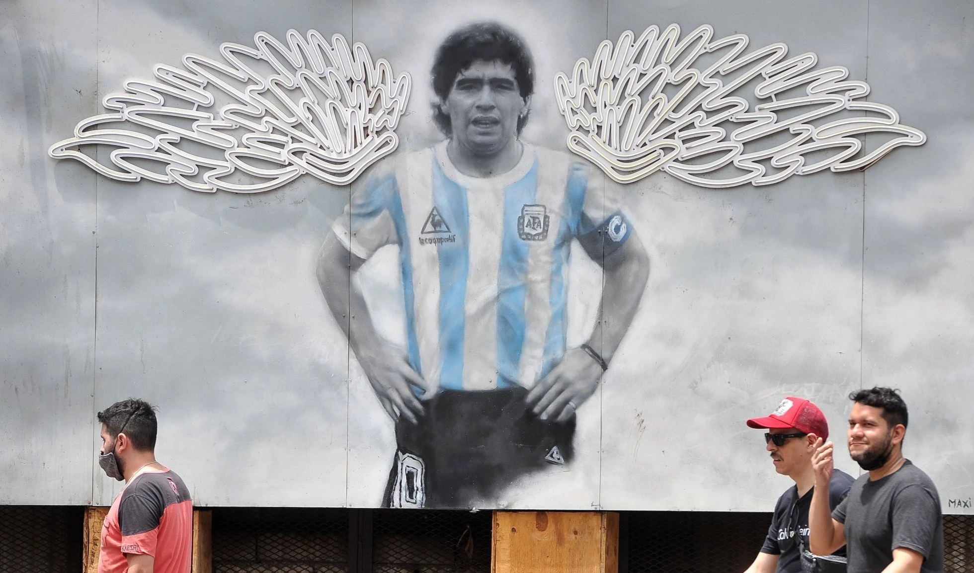 Elevan a juicio oral en Argentina causa por muerte de Maradona