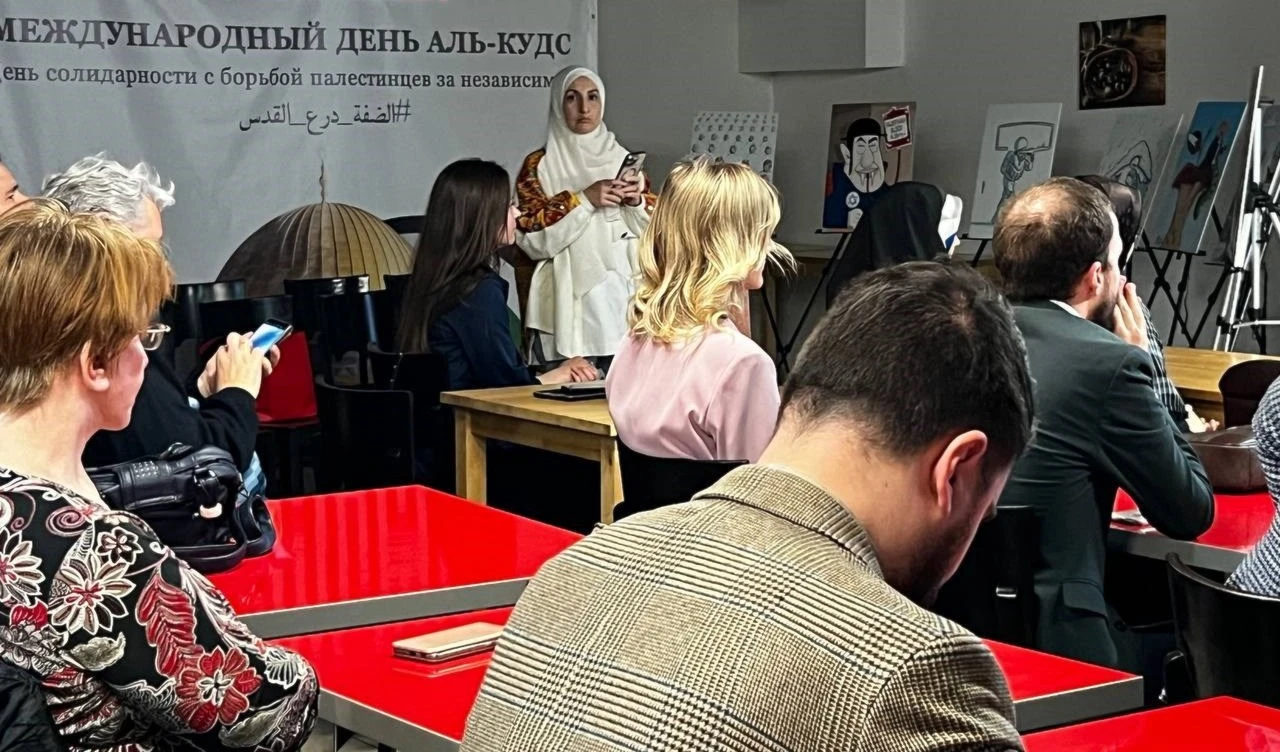 Los participantes condenaron las acciones de "Israel" contra el pueblo palestino y los musulmanes en el Medio Oriente.