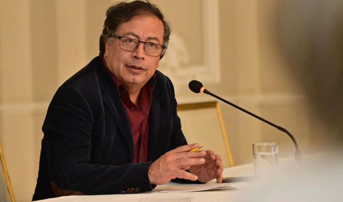 Gustavo Petro convocó a una cumbre para analizar la situación política y la crisis de democracia en Venezuela.