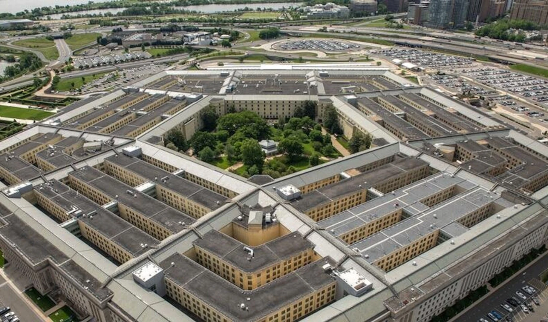 Poner fin al costo del Pentágono, excusas de tesoros enterrados Poner fin al costo del Pentágono, excusas de tesoros enterrados