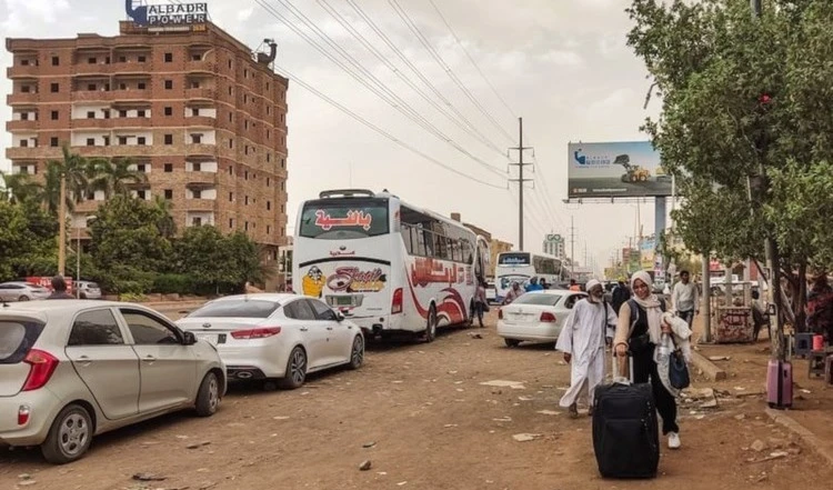 Condicionan fin de la guerra en Sudán a rendición del jefe de ejército