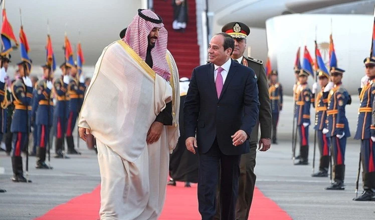 Presidente de Egipto realiza una visita a Arabia Saudita