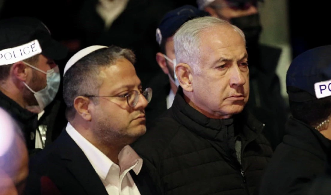 Benjamín Netanyahu y el titular de Seguridad Nacional, Itamar Ben Gvir, reciben el rechazo de la oposición y el pueblo israelí.