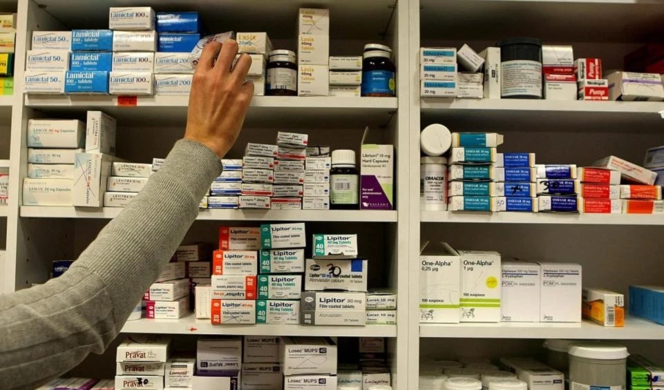 Advierten en Reino Unido sobre posible cierre de farmacias