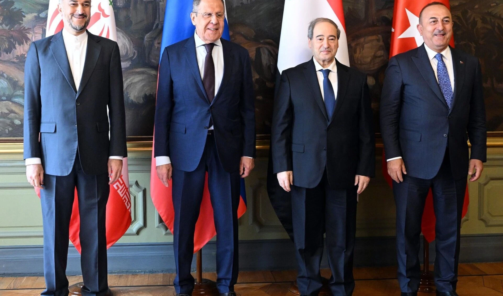 Irán espera una solución política a diferencias entre Siria y Turquía Irán espera una solución política a diferencias entre Siria y Turquía