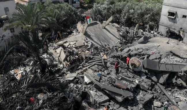 Tres días de agresión israelí a Gaza dejaron hasta el momento más de 25 muertos y una ola de destrucción. Tres días de agresión israelí a Gaza dejaron hasta el momento más de 25 muertos y una ola de destrucción.