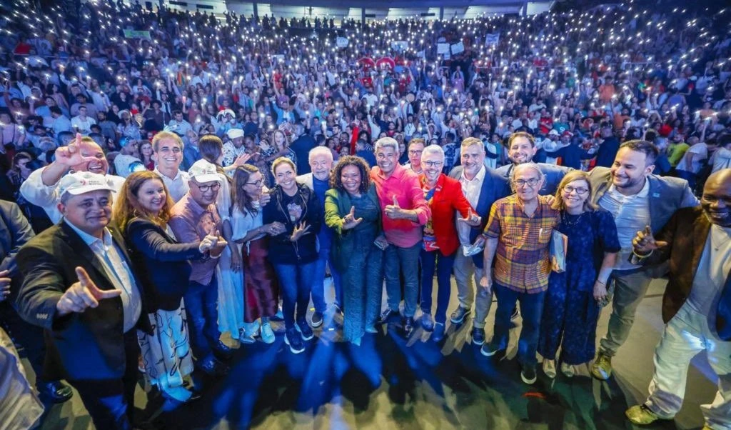 Lula firmó un decreto el pasado 23 de marzo que modifica las normas de la denominada Ley Rouanet, para incentivar la cultura.