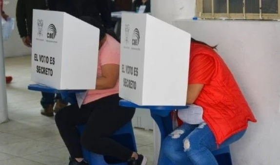 Anuncian fecha tentativa para comicios en Ecuador