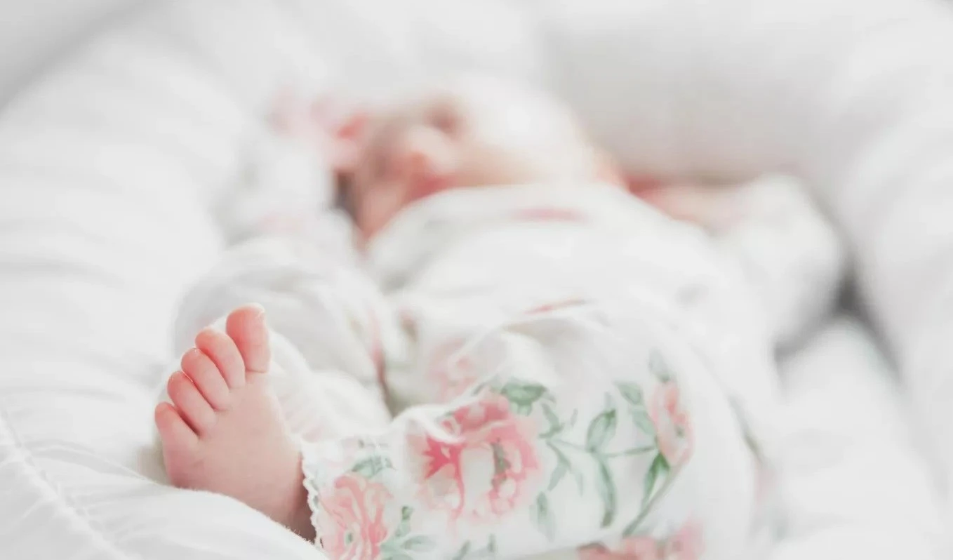 Hablar a los bebé beneficia su cerebro a nivel celular. Foto: Unsplash. Hablar a los bebé beneficia su cerebro a nivel celular. Foto: Unsplash.