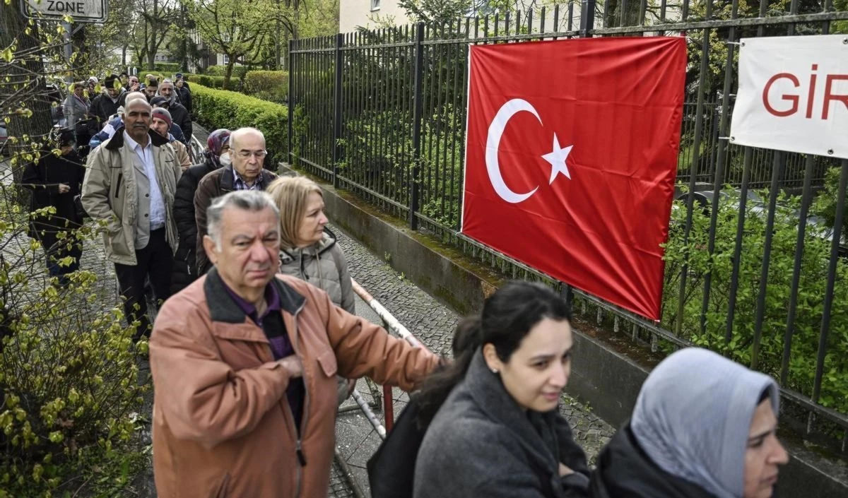 Las votaciones en sedes diplomáticas turcas continuarán hasta este miércoles 24 de mayo y en puntos limítrofes hasta el propio domingo 28.